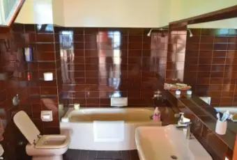 Rexer-Dicomano-Villa-unifamiliare-sulle-colline-di-Dicomano-Bagno