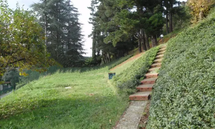 Rexer-Dicomano-Villa-unifamiliare-sulle-colline-di-Dicomano-Giardino