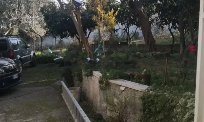 Rexer-Francavilla-al-Mare-Vendesi-appartamento-in-Via-Rigola-Centro-Francavilla-al-Mare-Giardino
