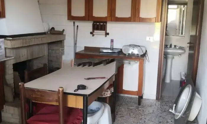 Rexer-Francavilla-al-Mare-Vendesi-appartamento-in-Via-Rigola-Centro-Francavilla-al-Mare-Cucina