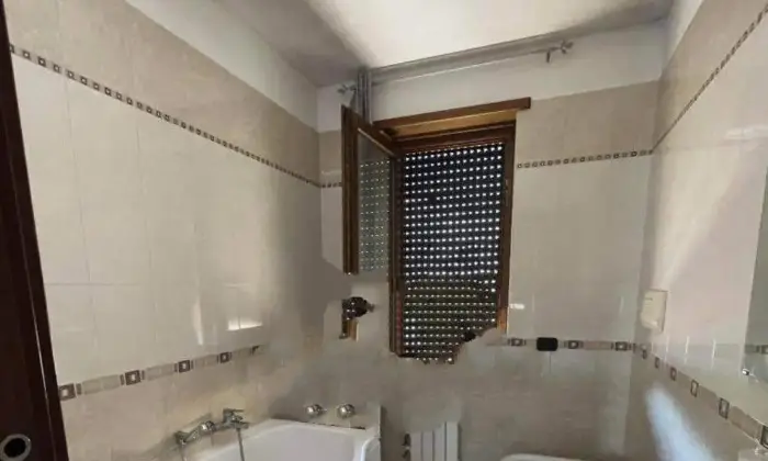 Rexer-Mondragone-Bellissimo-e-nuovissimo-appartamento-Bagno
