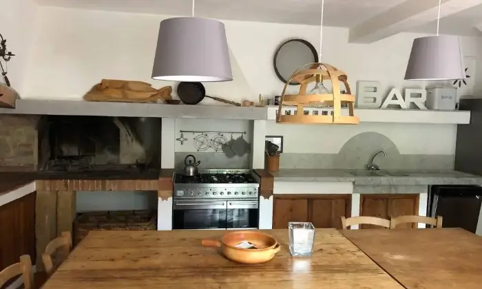 Rexer-Montaione-Rustico-in-vendita-in-via-Ribaldi-a-Montaione-Cucina