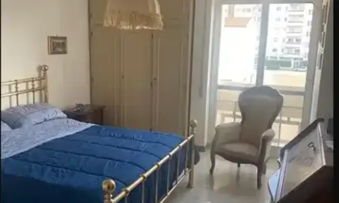 Rexer-Taranto-Appartamento-in-vendita-in-via-Lago-di-Monticchio-a-Taranto-CameraDaLetto