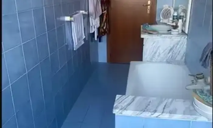 Rexer-Taranto-Appartamento-in-vendita-in-via-Lago-di-Monticchio-a-Taranto-Bagno