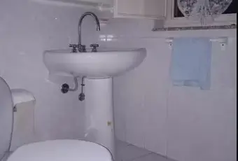 Rexer-Linguaglossa-Casa-indipendente-Bagno