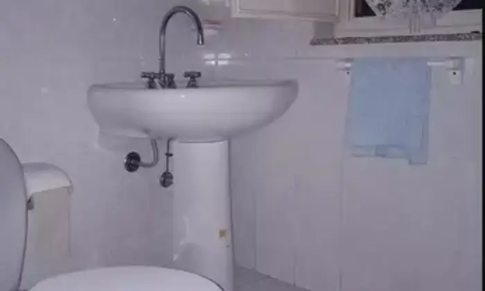 Rexer-Linguaglossa-Casa-indipendente-Bagno
