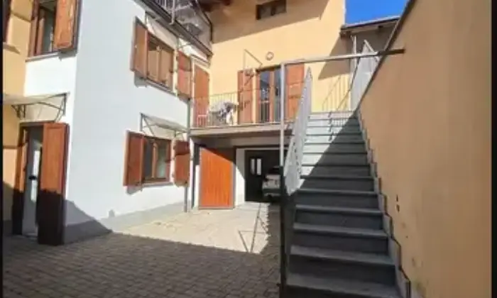 Rexer-Roccasparvera-Appartamento-in-Via-Stefano-Viale-Roccasparvera-Terrazzo
