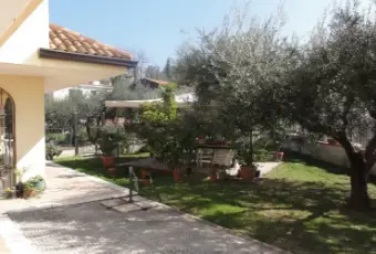 Rexer-Minturno-Villa-panoramica-in-vendita-sulle-colline-sopra-Scauri-Giardino