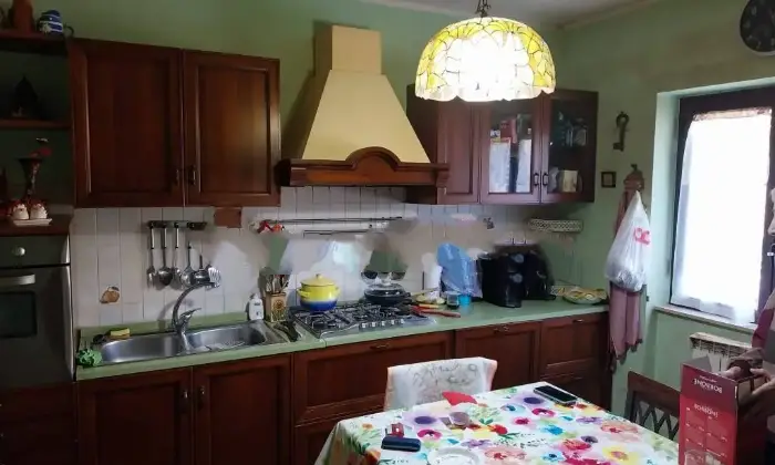 Rexer-Marano-Marchesato-Vendesi-Villa-a-schiera-via-Giuseppe-Mazzini-Marano-Marchesato-Cucina