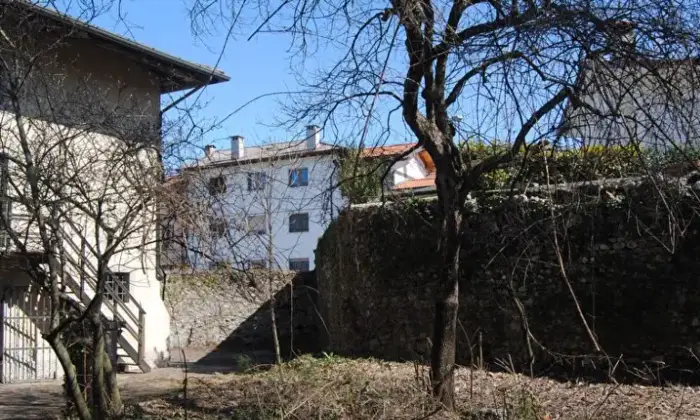 Rexer-Tarcento-Vendesi-Villa-d-epoca-a-Loneriacco-di-Tarcento-Giardino