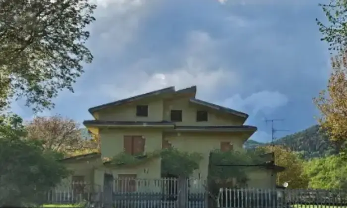 Rexer-Conca-Casale-Villa-unifamiliare-da-ristrutturare-m-Conca-Casale-Giardino