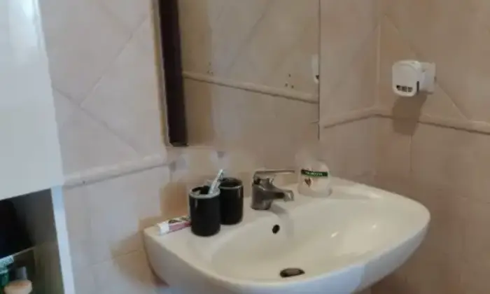 Rexer-Fiano-Romano-Vendesi-appartamento-in-Via-Venezia-a-Fiano-Romano-Bagno