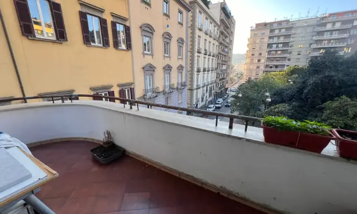 Rexer-Napoli-AFFITTASI-PIAZZA-SAN-PASQUALE-Terrazzo
