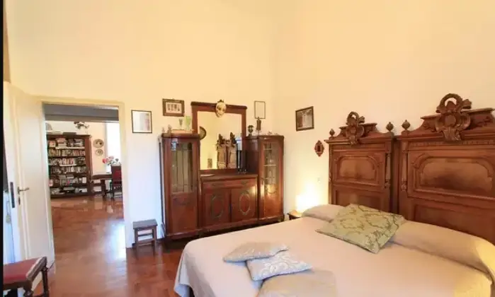 Rexer-Grosseto-Dimora-storica-nel-cuore-di-Grosseto-CameraDaLetto