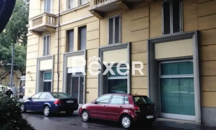 Rexer-MODENA-Modena-MO-Ex-filiale-bancaria-al-piano-terra-Garage