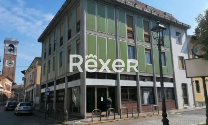 Rexer-MANERBIO-Brescia-Manerbio-Ex-filiale-bancaria-e-unit-a-destinazione-residenziale-mq-Terrazzo