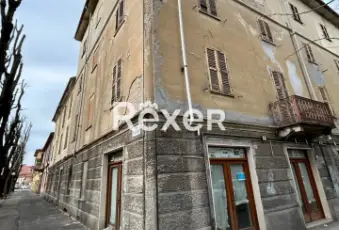 Rexer-TORTONA-Caseggiato-residenziale-con-negozi-a-pochi-passi-dal-centro-di-Tortona-Terrazzo