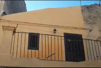 Rexer-Ragusa-Vendesi-appartamento-in-Via-Tenente-di-Stefano-a-RAGUSA-RG-Terrazzo