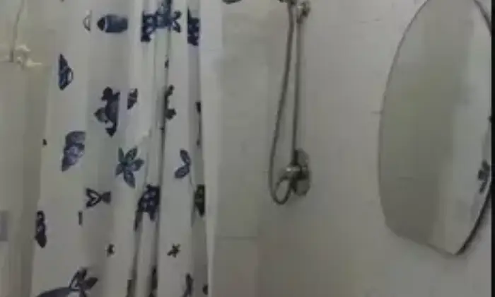 Rexer-Ragusa-Vendesi-appartamento-in-Via-Tenente-di-Stefano-a-RAGUSA-RG-Bagno