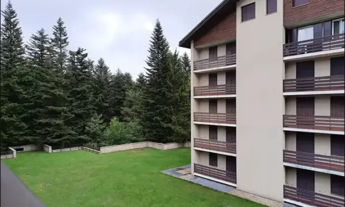 Rexer-Abetone-Appartamento-in-vendita-in-via-Brennero-ad-Abetone-Giardino