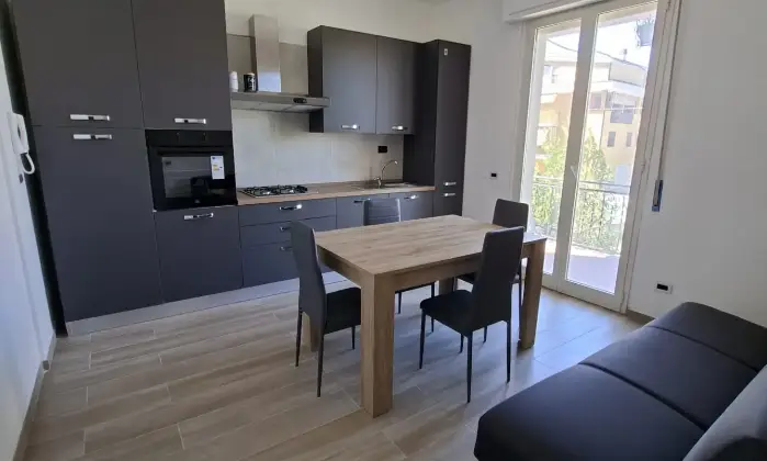 Rexer-Pescara-Vendesi-appartamento-in-Via-Tirino-a-Pescara-Altro