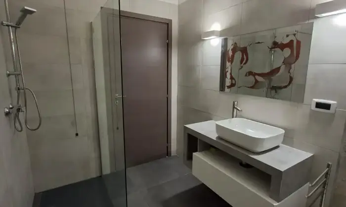 Rexer-Pescara-Vendesi-appartamento-in-Via-Tirino-a-Pescara-Altro
