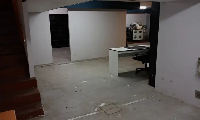 Rexer-Pordenone-Negozioufficio-Pordenone-centro-vendesi-viale-Martelli-Garage