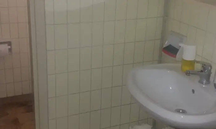 Rexer-Pordenone-Negozioufficio-Pordenone-centro-vendesi-viale-Martelli-Bagno