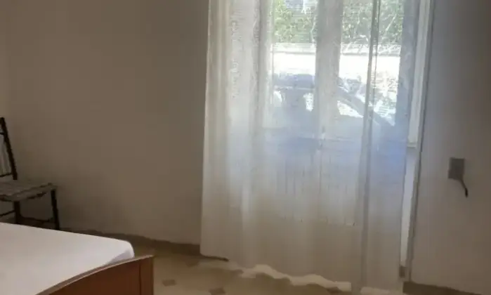Rexer-Maglie-Casa-indipendente-per-uso-commercialeprofessionale-CameraDaLetto