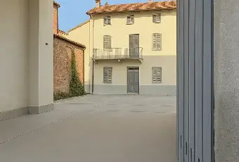 Rexer-Morano-sul-Po-Elevato-potenziale-per-questa-ampia-casa-colonica-da-ristrutturare-Ingresso