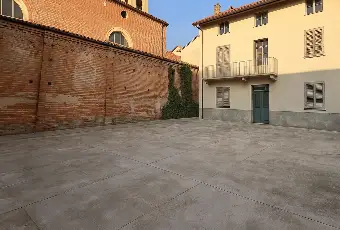 Rexer-Morano-sul-Po-Elevato-potenziale-per-questa-ampia-casa-colonica-da-ristrutturare-Cortile