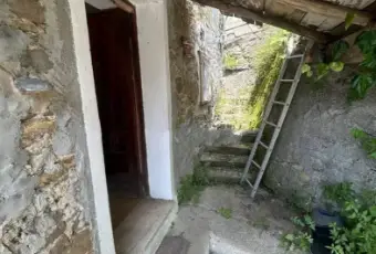 Rexer-Castel-Vittorio-Casa-colonica-in-vendita-in-Sp-a-Castel-Vittorio-Garage