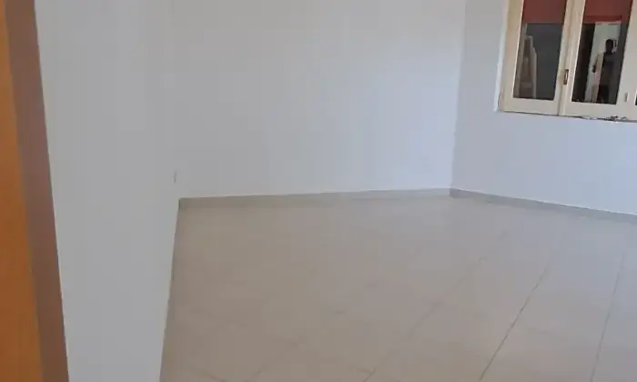 Rexer-Termoli-Affittasi-locale-uso-studioufficioagenzia-Altro