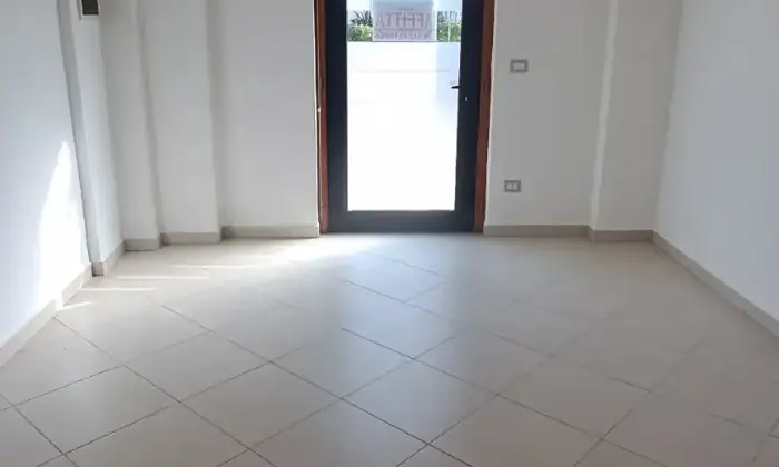 Rexer-Termoli-Affittasi-locale-uso-studioufficioagenzia-Altro