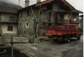 Rexer-Chatillon-Casa-di-paese-in-vendita-in-frazione-la-Tour-Terrazzo
