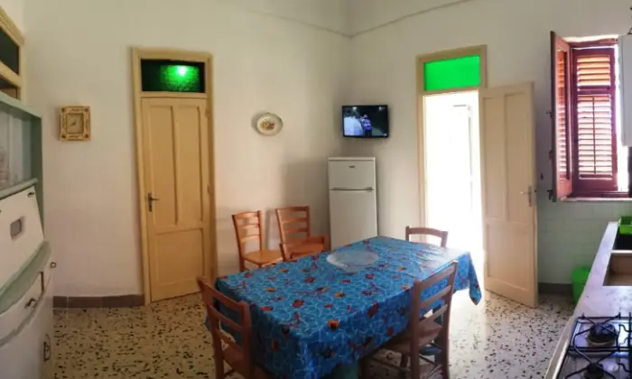 Rexer-Favignana-Casa-Anna-Favignana-da-a-posti-Cucina