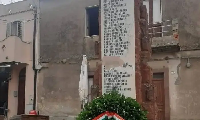 Rexer-Tresnuraghes-Vendesi-villa-in-Via-Roma-Centro-Tresnuraghes-Terrazzo