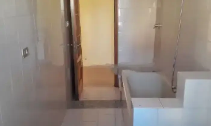 Rexer-SantArcangelo-Appartamento-in-vendita-in-via-Isabella-Morra-SantArcangelo-Bagno
