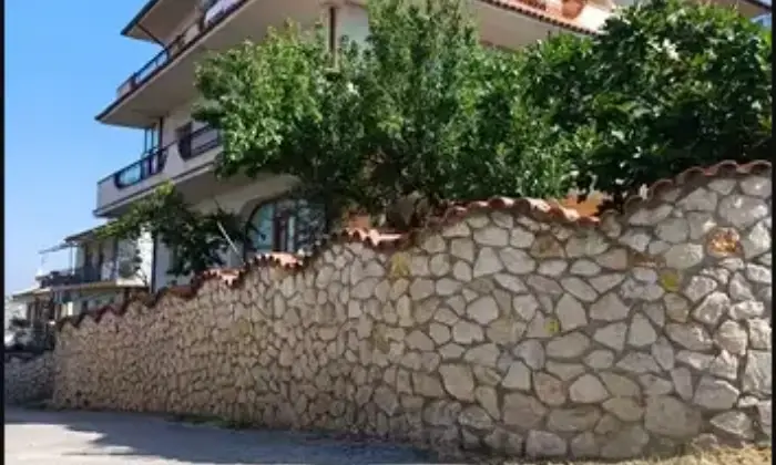 Rexer-Penne-Villa-in-vendita-in-via-Giovanni-de-Caesaris-a-Penne-Terrazzo
