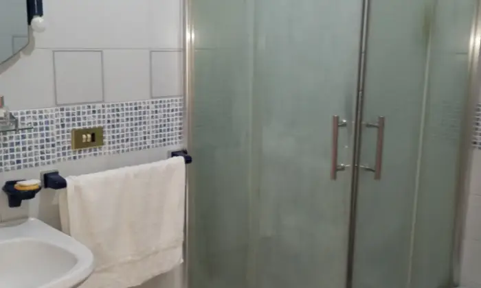 Rexer-Monreale-Appartamento-in-vendita-in-via-Regione-Siciliana-a-Monreale-Bagno