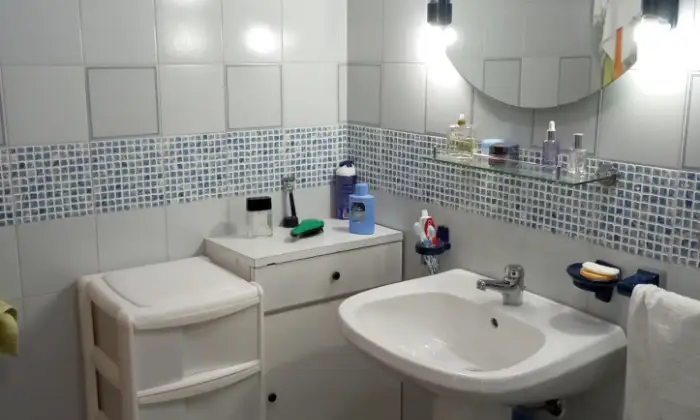 Rexer-Monreale-Appartamento-in-vendita-in-via-Regione-Siciliana-a-Monreale-Bagno