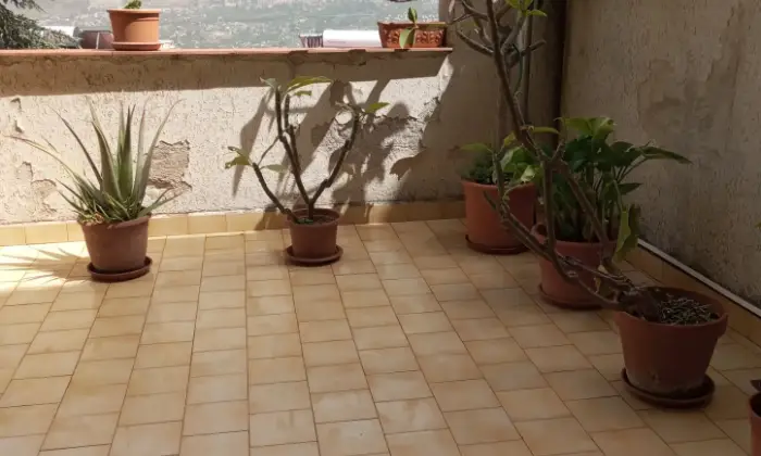 Rexer-Monreale-Appartamento-in-vendita-in-via-Regione-Siciliana-a-Monreale-Giardino