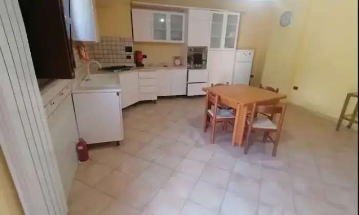 Rexer-Roccadaspide-Vendesi-appartamento-a-Roccadaspide-SA-Cucina