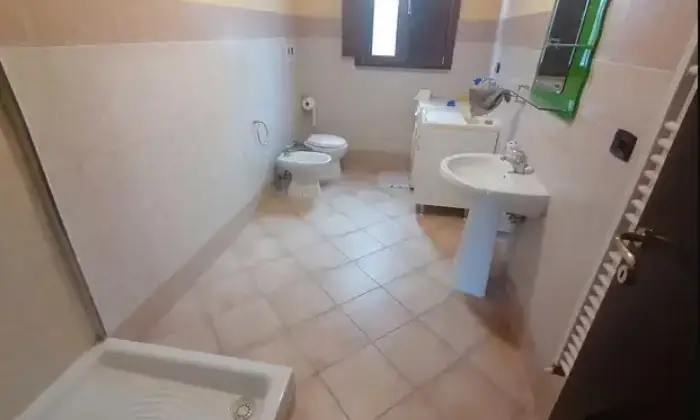 Rexer-Roccadaspide-Vendesi-appartamento-a-Roccadaspide-SA-Bagno