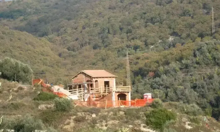 Rexer-Pompeiana-Villetta-in-costruzione-a-Pompeiana-IM-Terrazzo