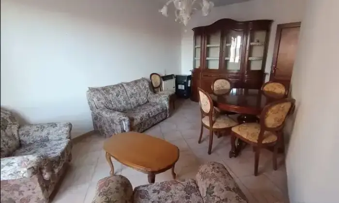 Rexer-Ploaghe-Vendesi-appartamento-in-Via-Iosto-a-PLOAGHE-Salone