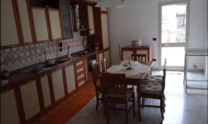 Rexer-San-Michele-di-Ganzaria-Vendesi-appartamenti-a-SAN-MICHELE-DI-GANZARIA-Cucina
