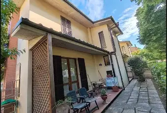 Rexer-Chiusi-Vendesi-Villetta-Bifamiliare-a-schiera-indipendente-a-CHIUSI-SI-Terrazzo