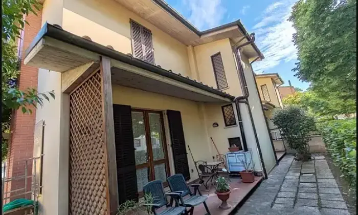 Rexer-Chiusi-Vendesi-Villetta-Bifamiliare-a-schiera-indipendente-a-CHIUSI-SI-Terrazzo
