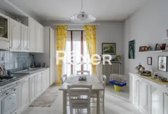 Rexer-NICHELINO-Nichelino-Ampio-appartamento-ristrutturato-Cucina